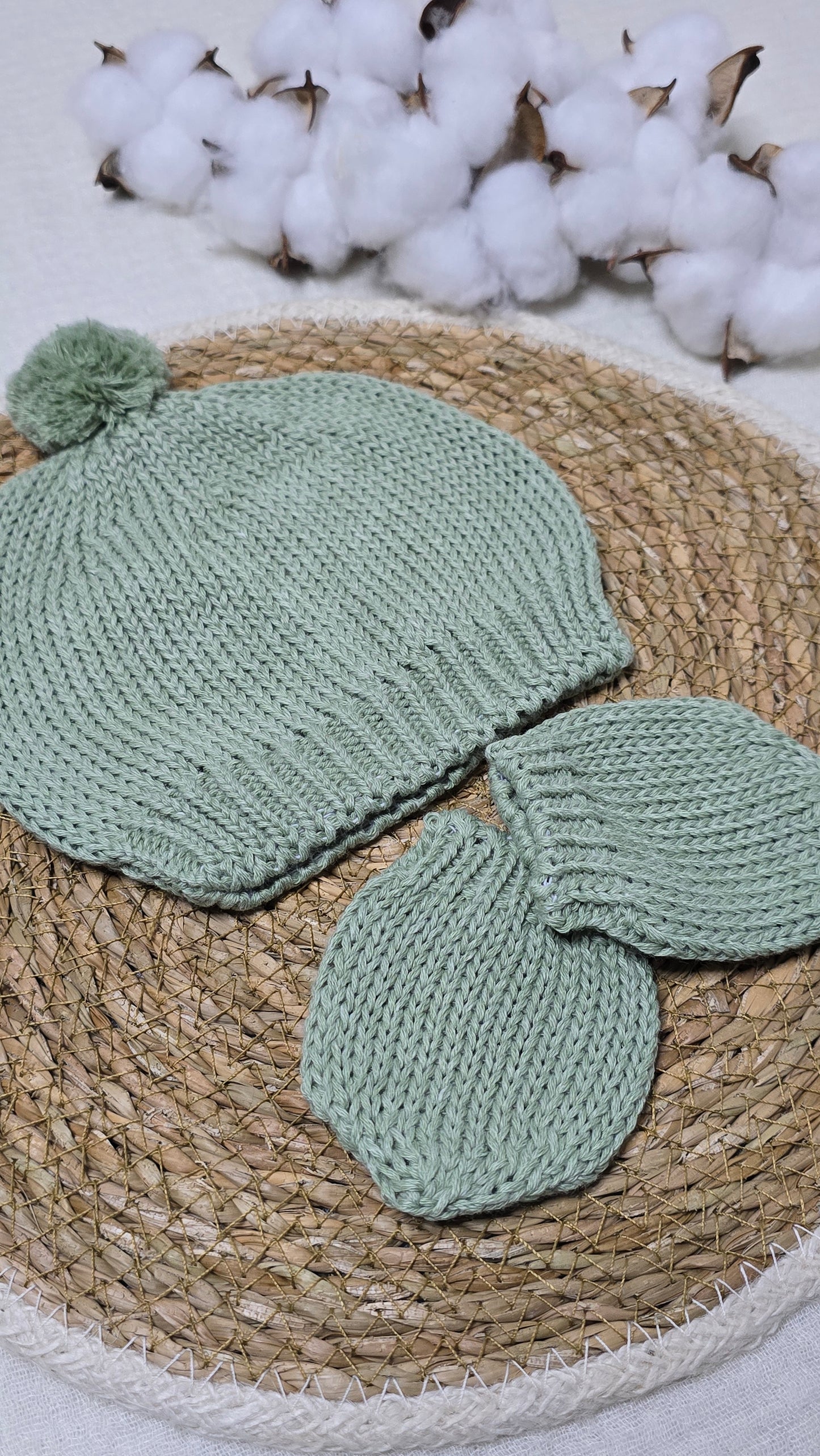 Gorro e luva em tricô Verde Mescla