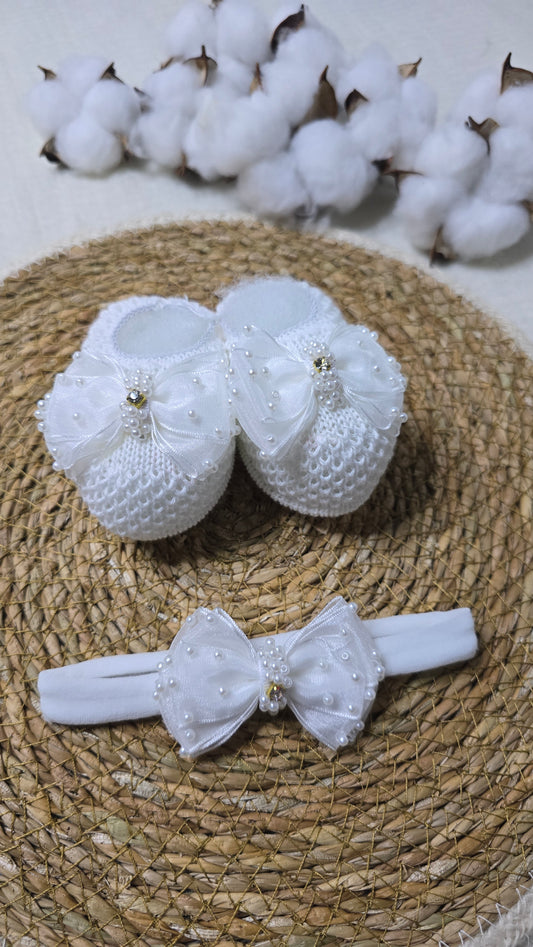 Sapatinho e Tiara Branco Maxi Laço Strass