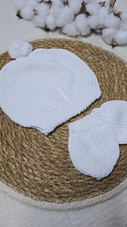 Gorro e luva em tricô Branco