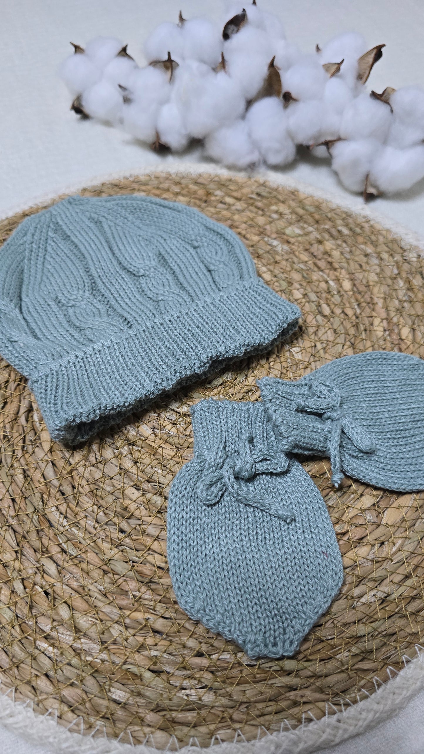 Gorro e luva em tricô Verde Maré