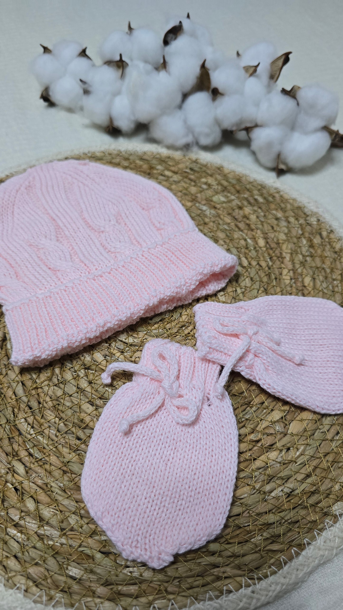 Gorro e luva em tricô Rosa