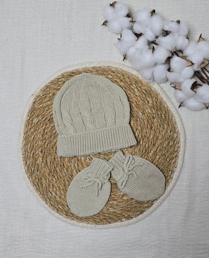 Gorro e luva em tricô Areia