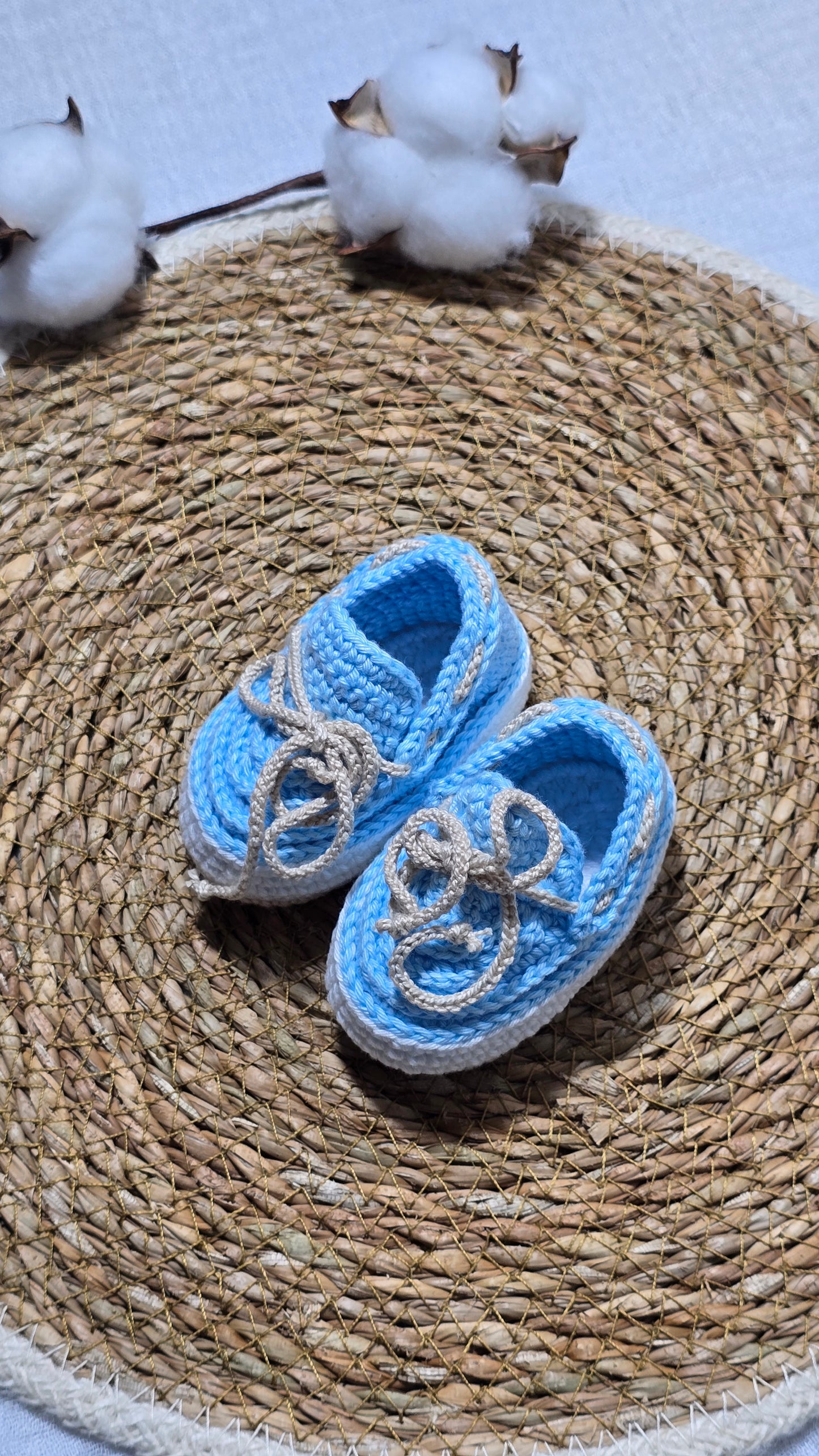 Sapatinho de Crochê Artesanal – 100% Algodão Premium (Recém-Nascido) Azul bebê