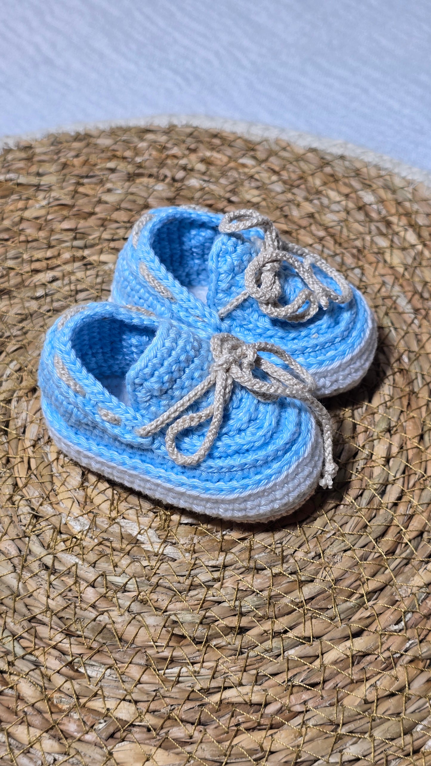Sapatinho de Crochê Artesanal – 100% Algodão Premium (Recém-Nascido) Azul bebê