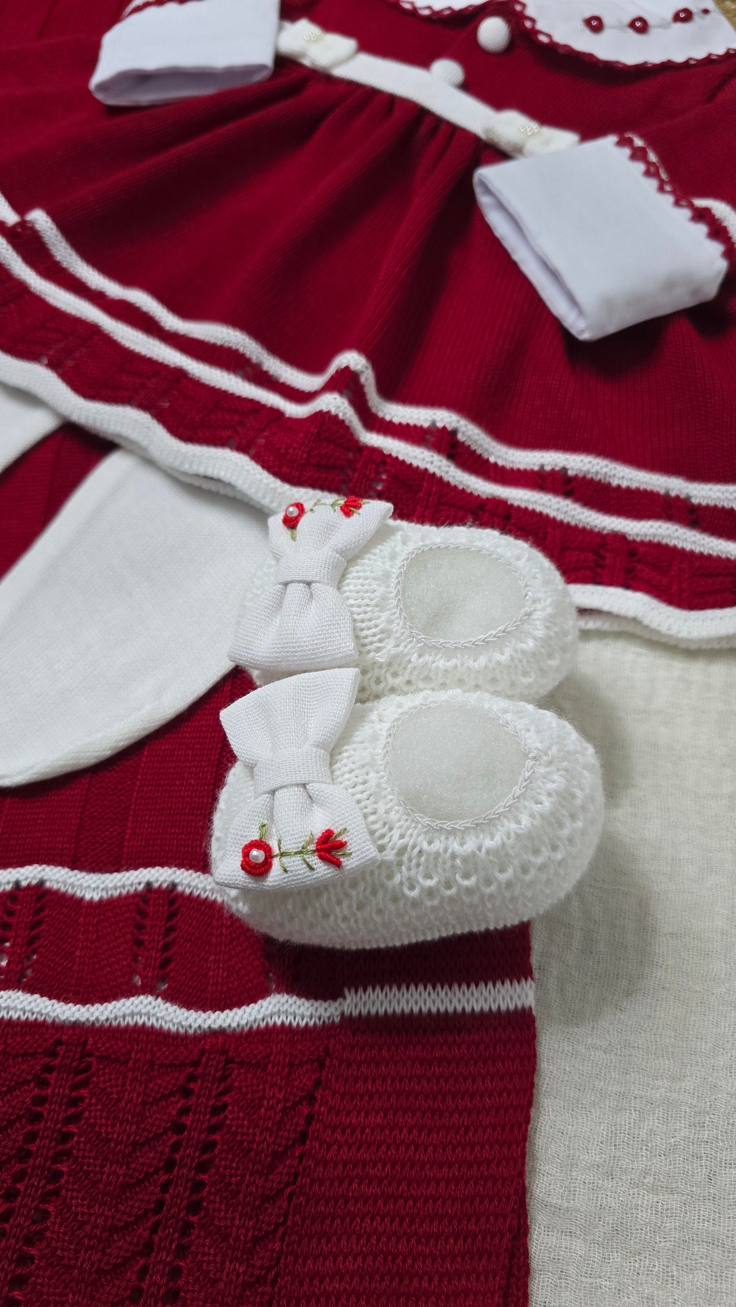 Saída de maternidade Carla Vermelho/off white - Recém Nascido