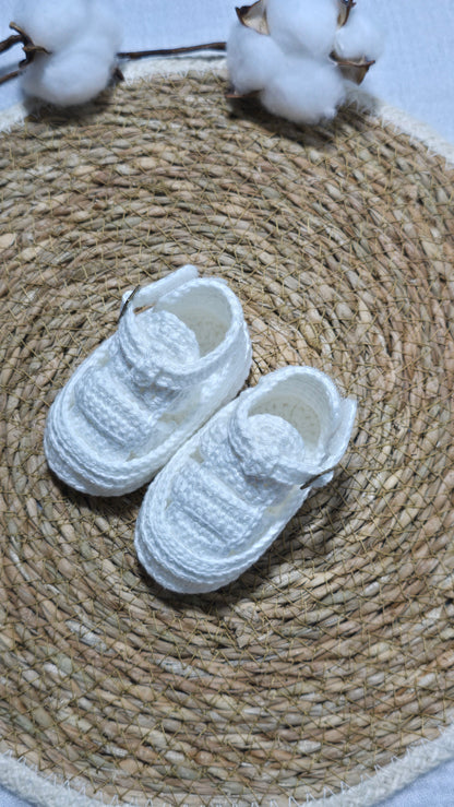 Sapatinho de Crochê Artesanal – 100% Algodão Premium (Recém-Nascido) Branco