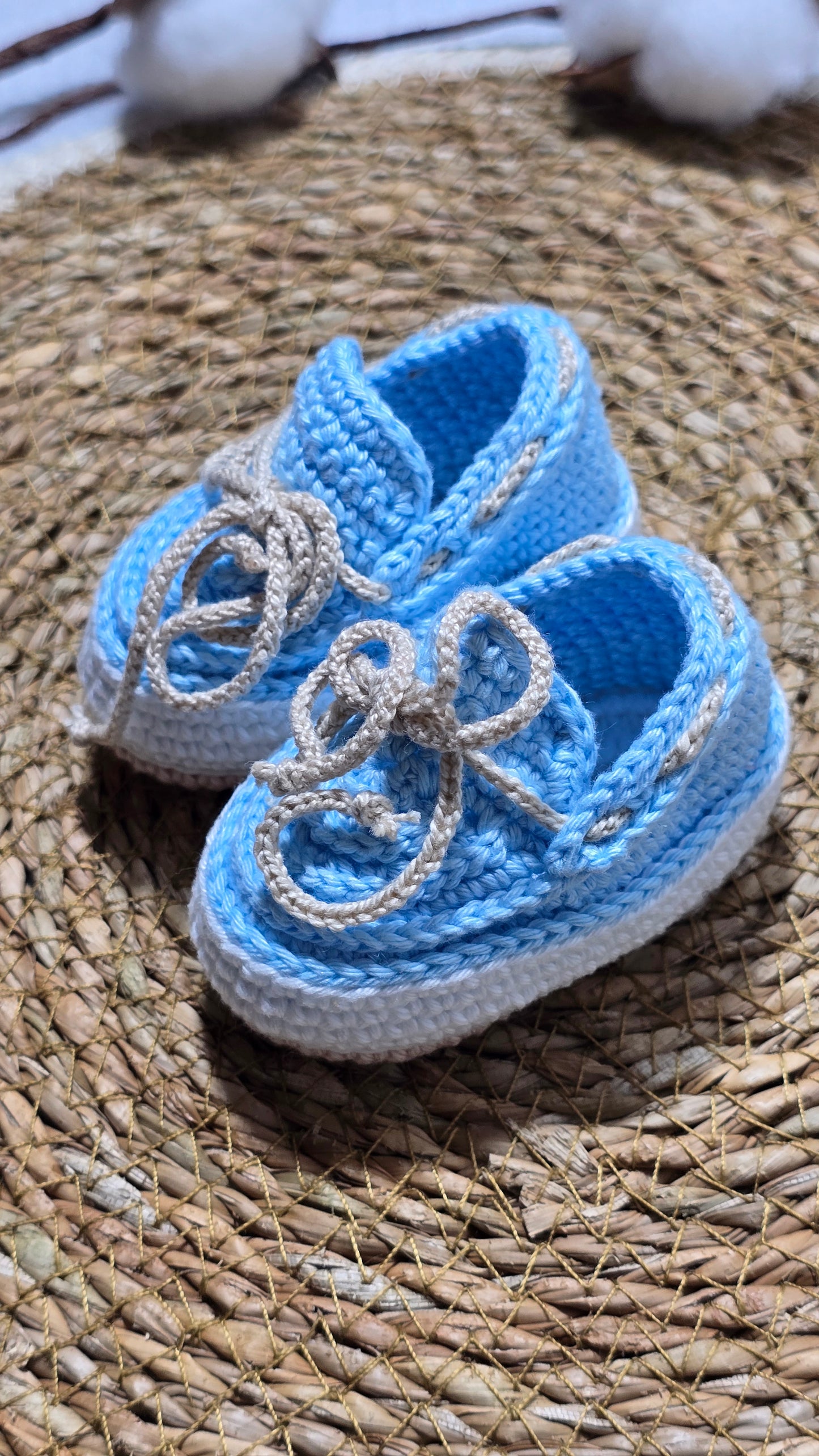 Sapatinho de Crochê Artesanal – 100% Algodão Premium (Recém-Nascido) Azul bebê