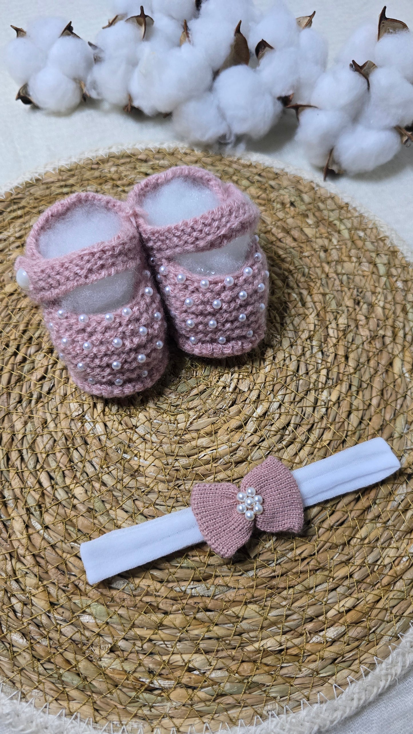 Sapatinho e Tiara Pérolas Rosê