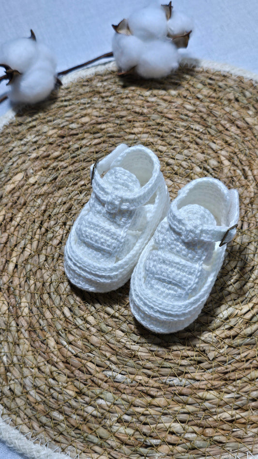 Sapatinho de Crochê Artesanal – 100% Algodão Premium (Recém-Nascido) Branco