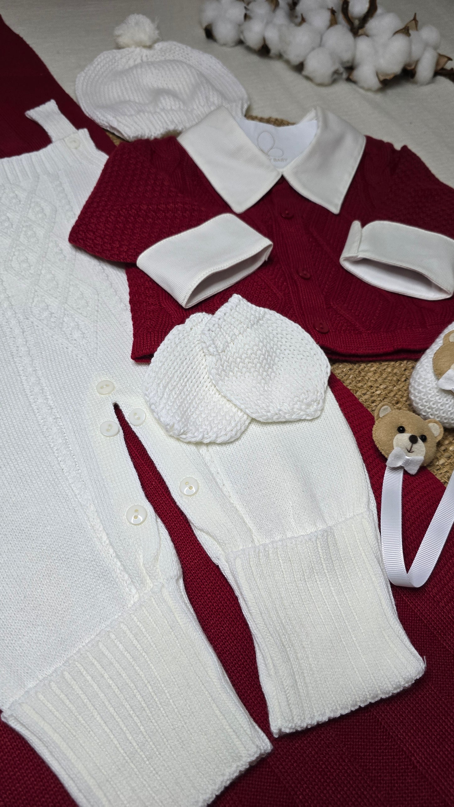 Saída de Maternidade Otávio vermelho/off White - Recém Nascido