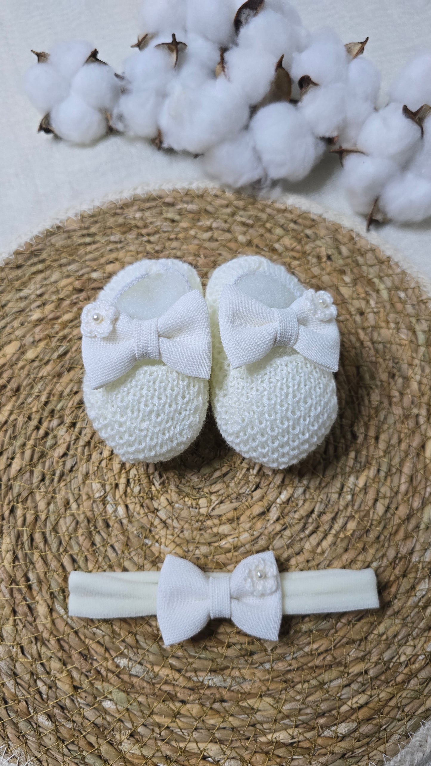 Sapatinho e Tiara Off White Laço Flor