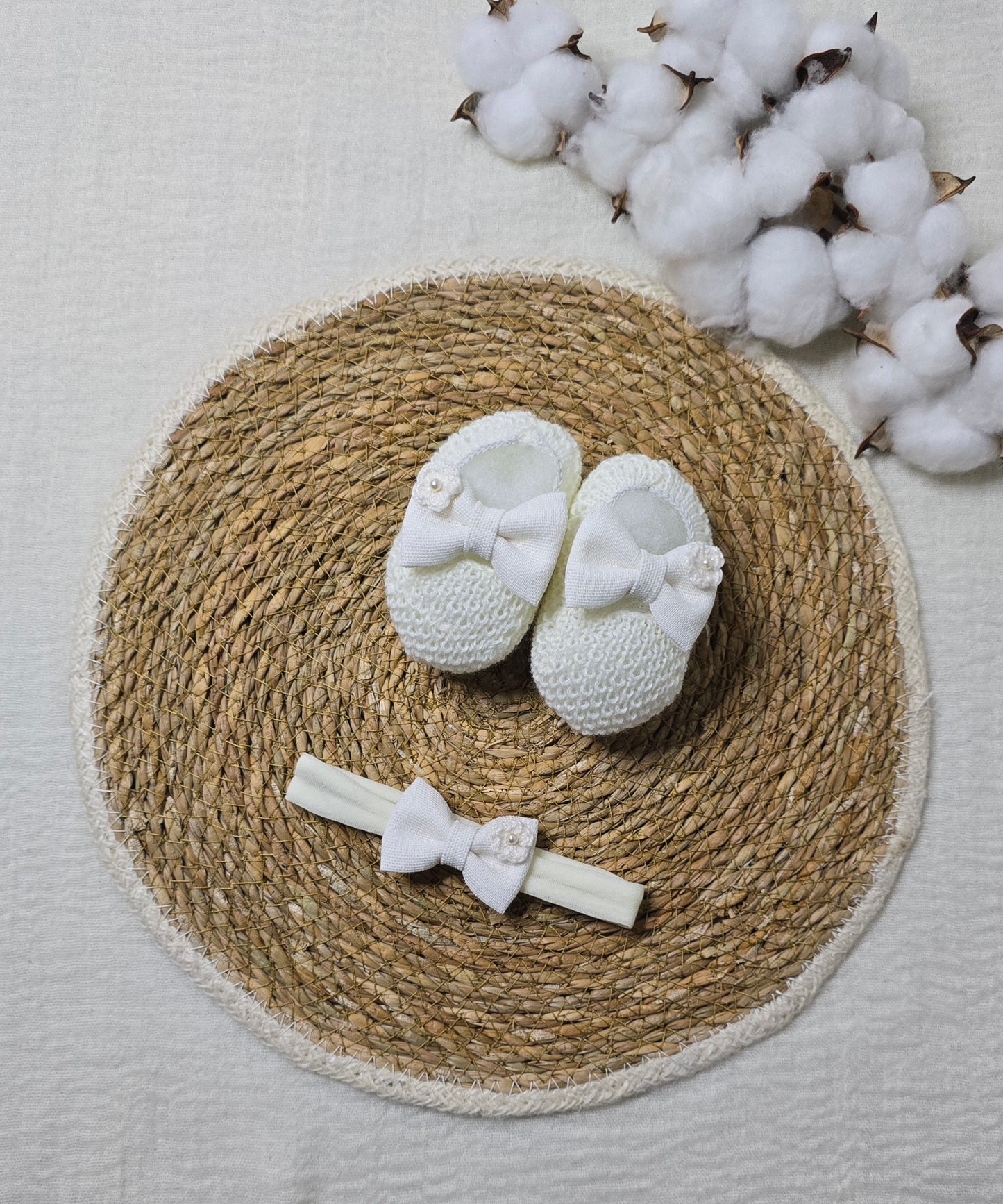 Sapatinho e Tiara Off White Laço Flor