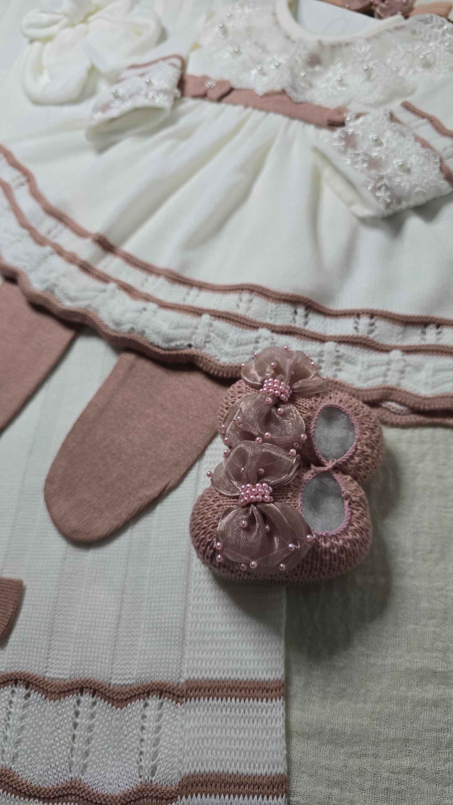 Saída de maternidade Carla Off White/ Rosê - Recém Nascido