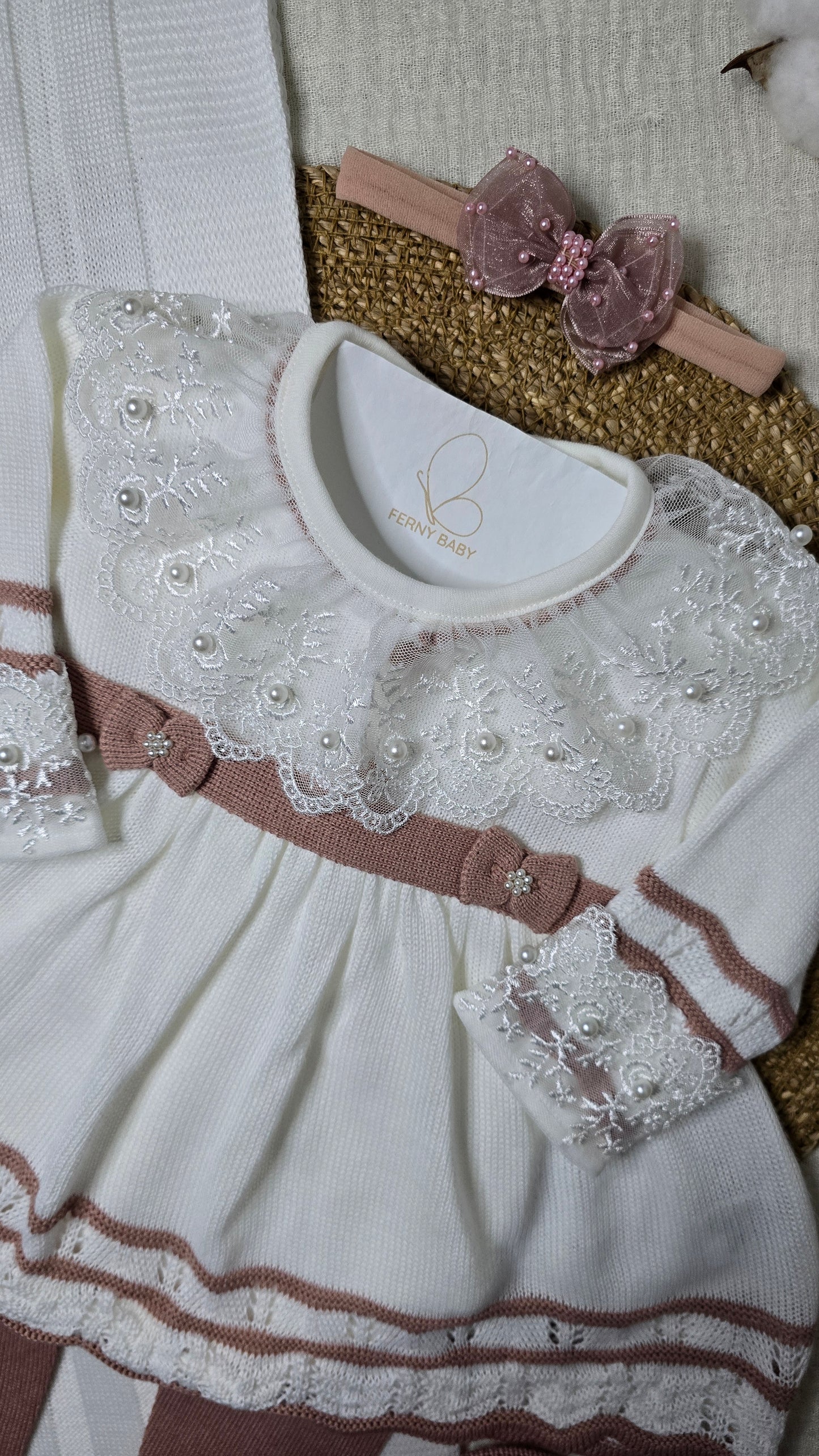 Saída de maternidade Carla Off White/ Rosê - Recém Nascido